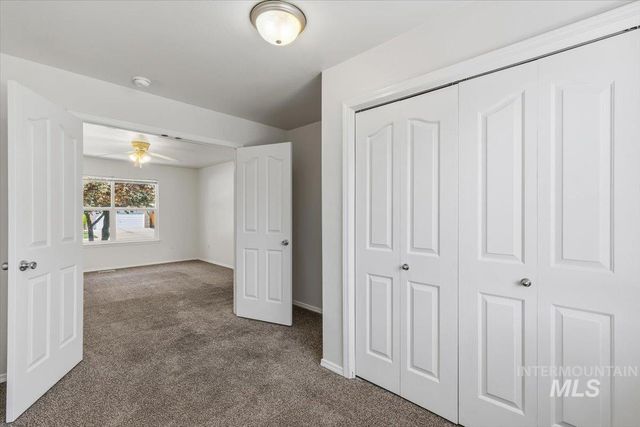 18200 Calico Ave, Nampa, ID 83687