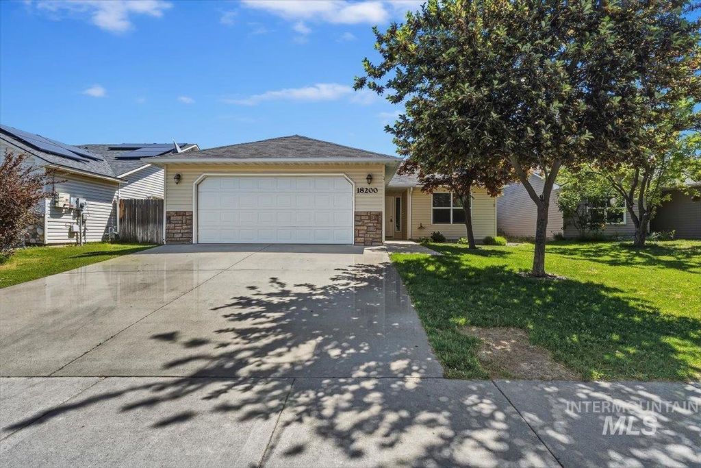 18200 Calico Ave, Nampa, ID 83687