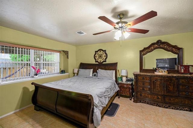 16730 Summer Dawn Lane, Houston, TX 77095