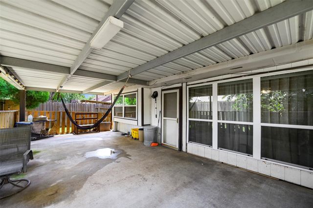 16730 Summer Dawn Lane, Houston, TX 77095