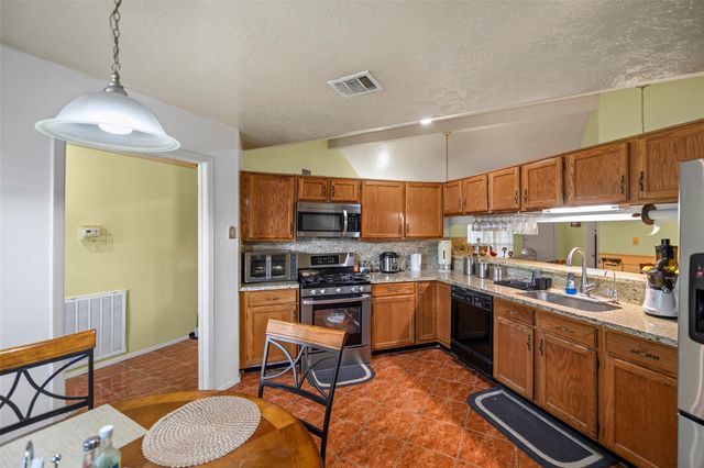 16730 Summer Dawn Lane, Houston, TX 77095