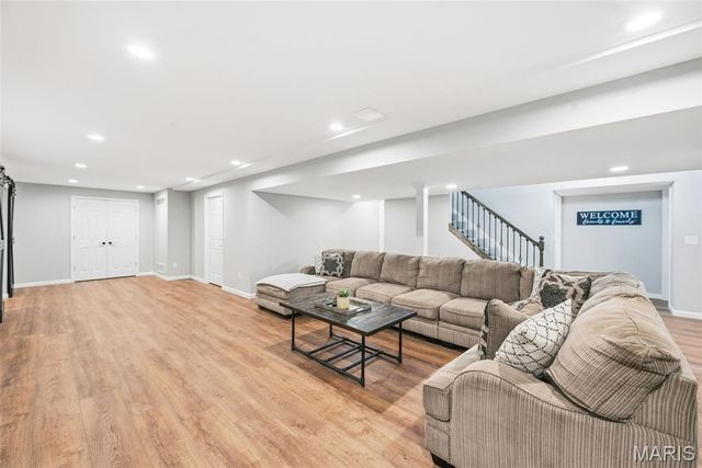 729 Sterling Terrace Court, St Charles, MO 63301