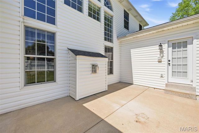 729 Sterling Terrace Court, St Charles, MO 63301