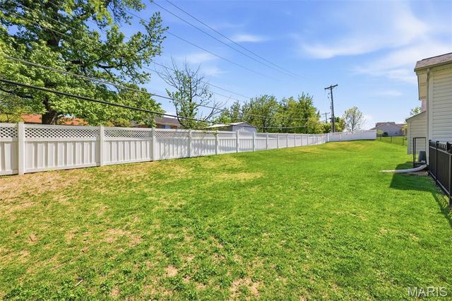 729 Sterling Terrace Court, St Charles, MO 63301