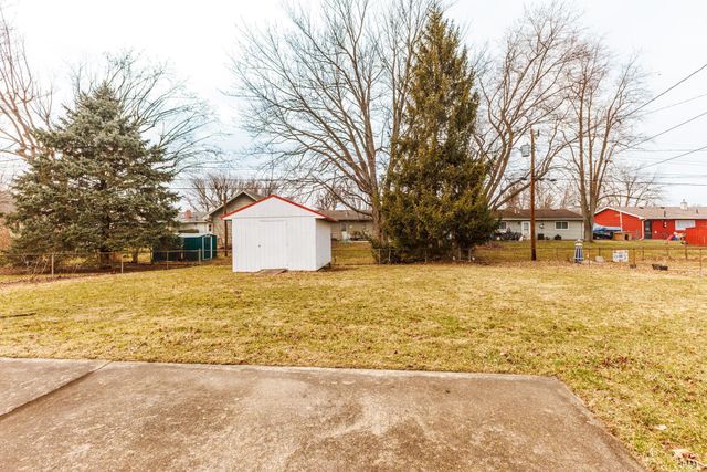 2003 S Phillip Drive, Muncie, IN 47302