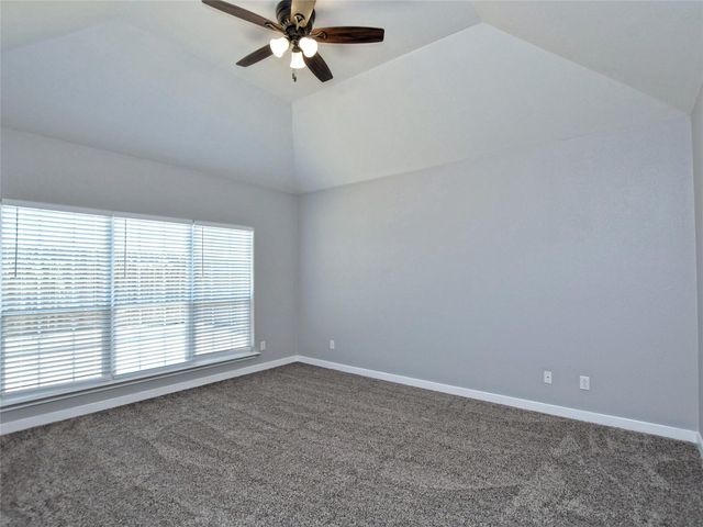 217 Geode LN, Jarrell, TX 76537