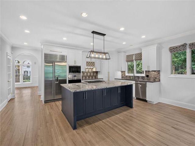 208 Morning Mist Way, Woodstock, GA 30189