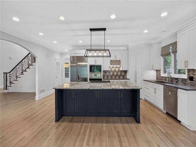 208 Morning Mist Way, Woodstock, GA 30189