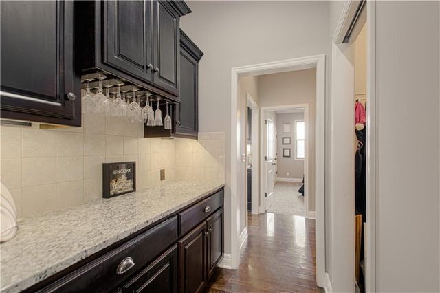 15553 W 163rd Terrace, Olathe, KS 66062