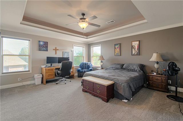 15553 W 163rd Terrace, Olathe, KS 66062