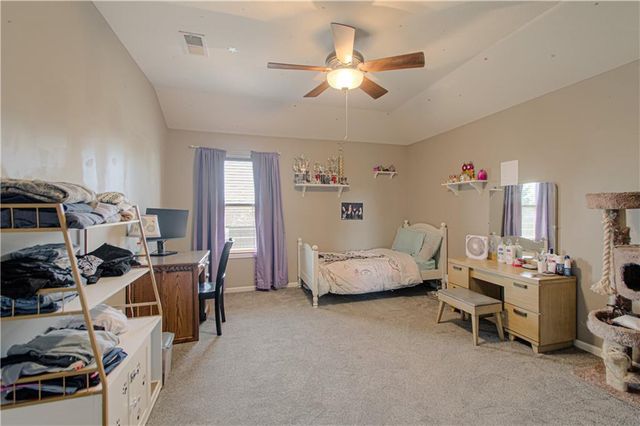 15553 W 163rd Terrace, Olathe, KS 66062