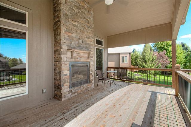 15553 W 163rd Terrace, Olathe, KS 66062