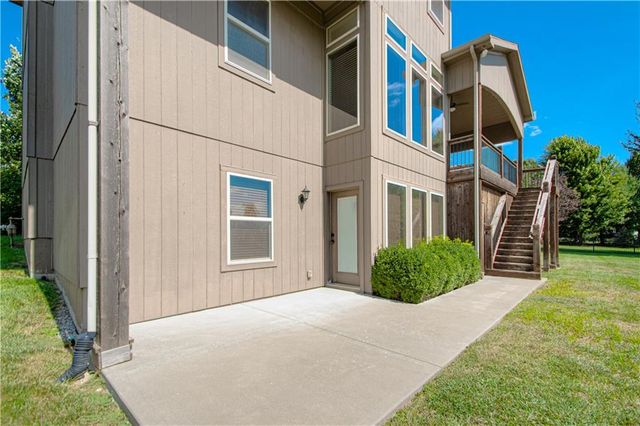 15553 W 163rd Terrace, Olathe, KS 66062