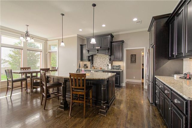 15553 W 163rd Terrace, Olathe, KS 66062