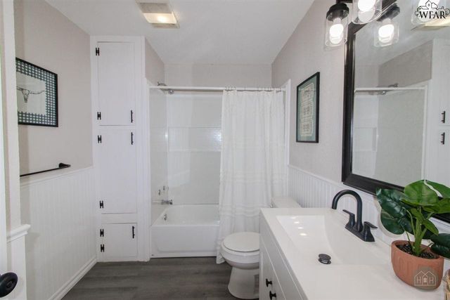 4002 LORANCE STREET, Vernon, TX 76384