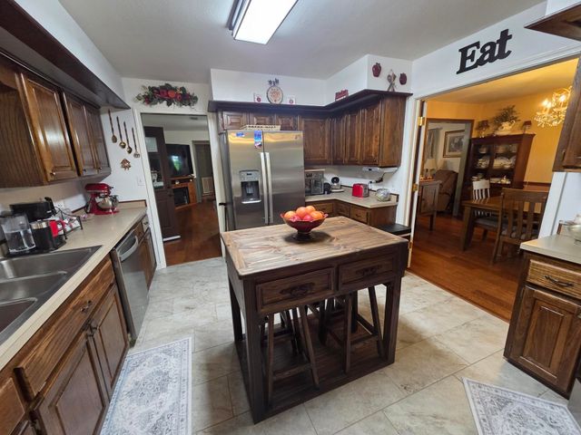 1402 Holmes Road, Searcy, AR 72143