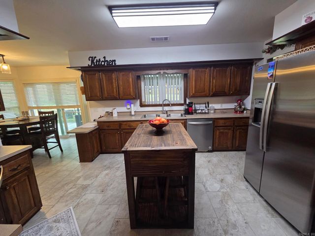 1402 Holmes Road, Searcy, AR 72143