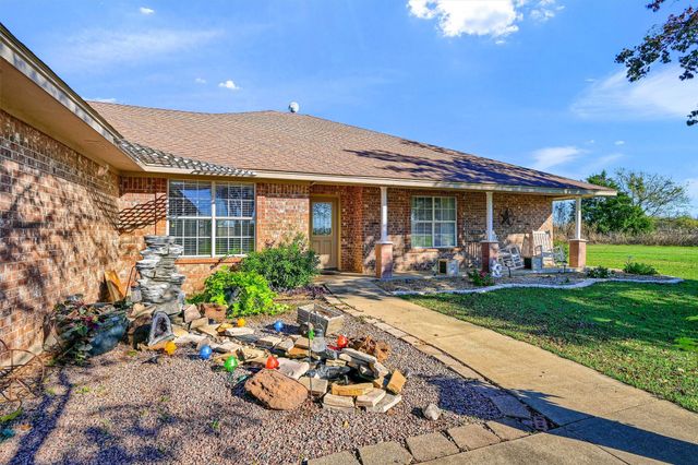 239 W Line Road, Whitesboro, TX 76273