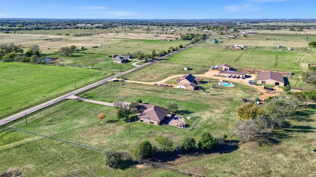239 W Line Road, Whitesboro, TX 76273