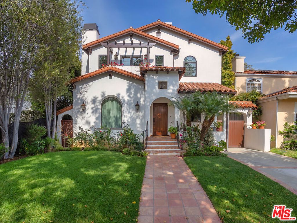 2026 Greenfield Avenue, Los Angeles, CA 90025