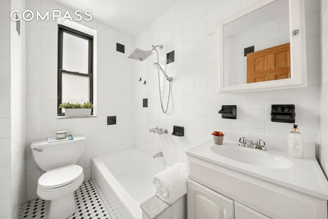 325 Marine Avenue D10, New York City, NY 11209