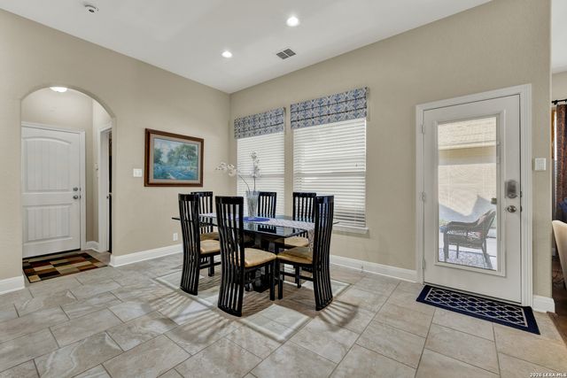 2079 PECAN BND, New Braunfels, TX 78130