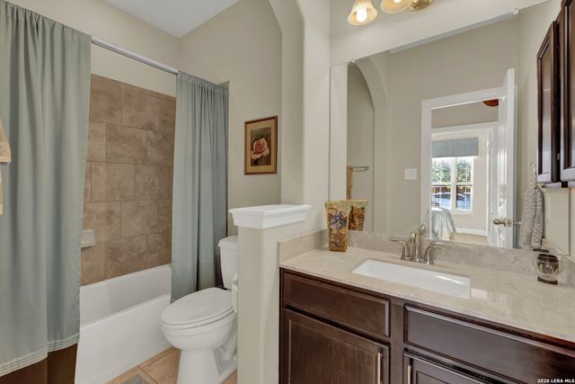 2079 PECAN BND, New Braunfels, TX 78130