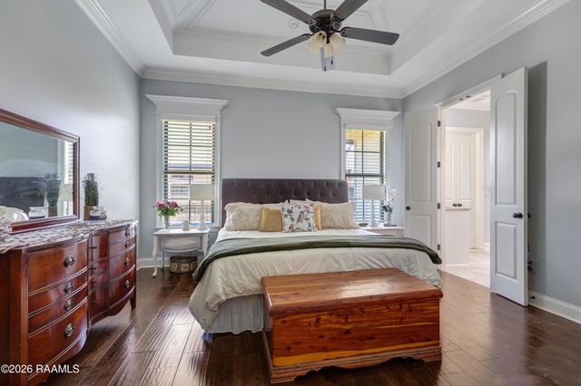 213 Golden Cypress Drive, Youngsville, LA 70592