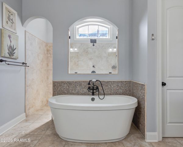 213 Golden Cypress Drive, Youngsville, LA 70592