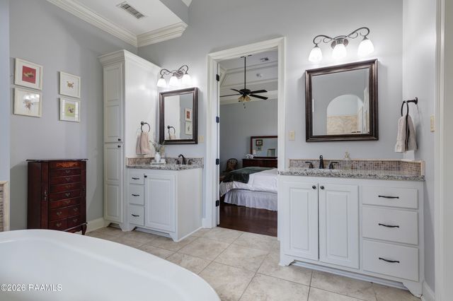 213 Golden Cypress Drive, Youngsville, LA 70592