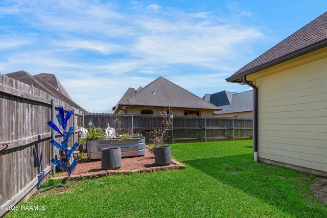 213 Golden Cypress Drive, Youngsville, LA 70592