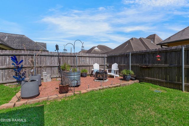 213 Golden Cypress Drive, Youngsville, LA 70592
