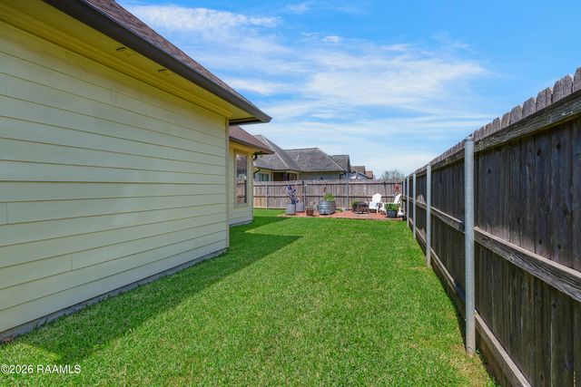 213 Golden Cypress Drive, Youngsville, LA 70592