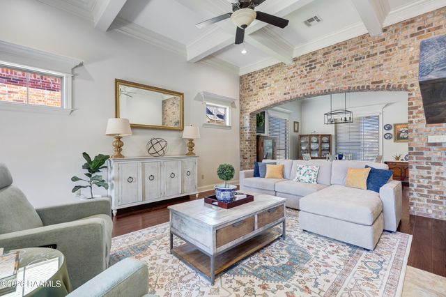 213 Golden Cypress Drive, Youngsville, LA 70592