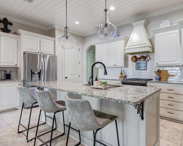 213 Golden Cypress Drive, Youngsville, LA 70592