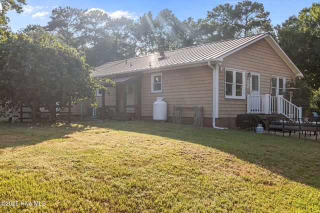 115 Crystal Court, Hampstead, NC 28443