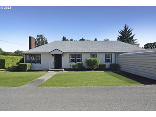 210 HOLEMAN Ave, Eugene, OR 97404