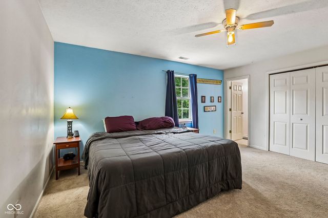 102 Westview Place, Bargersville, IN 46106