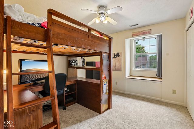 102 Westview Place, Bargersville, IN 46106