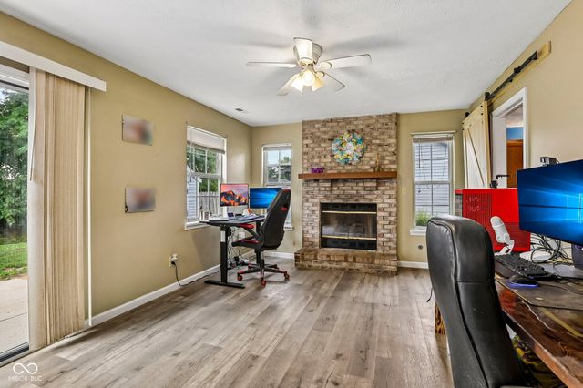 102 Westview Place, Bargersville, IN 46106