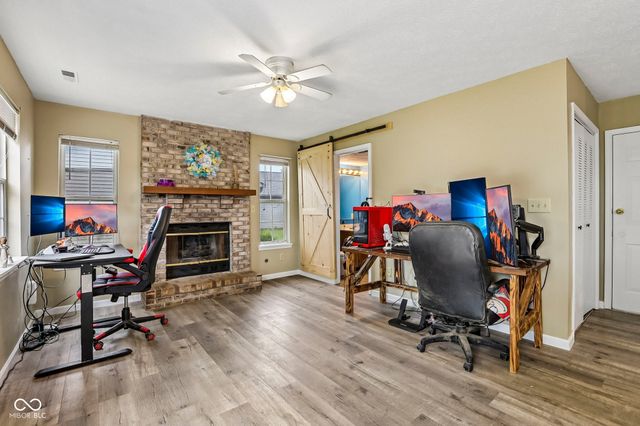 102 Westview Place, Bargersville, IN 46106