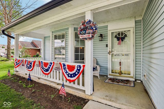 102 Westview Place, Bargersville, IN 46106