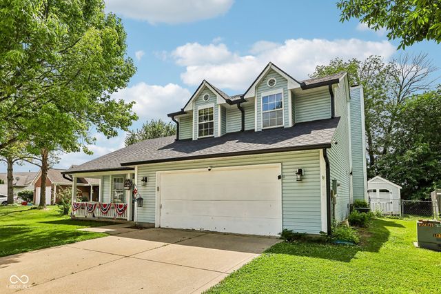 102 Westview Place, Bargersville, IN 46106