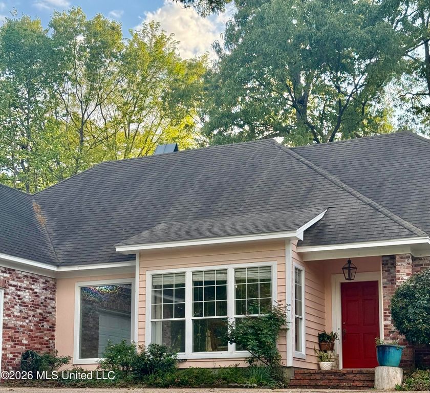 427 Apple Valley, Pearl, MS 39208