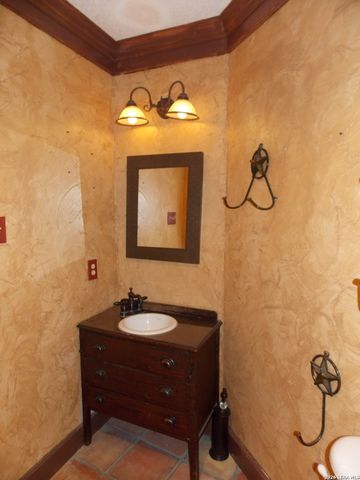 1414 Leander, San Antonio, TX 78251