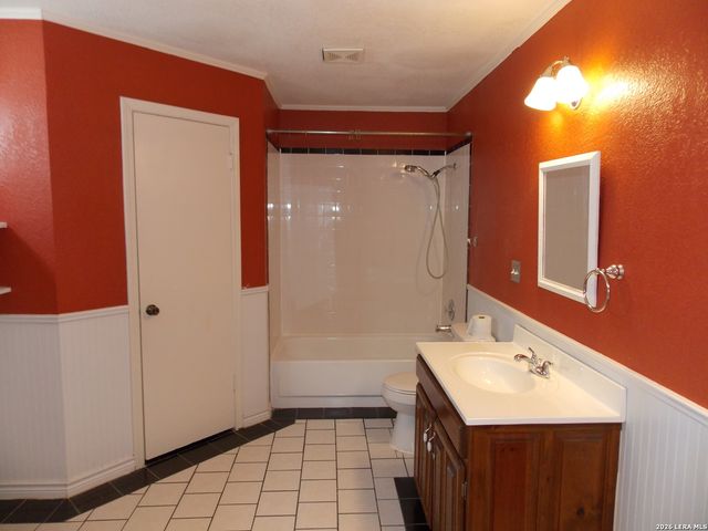 1414 Leander, San Antonio, TX 78251