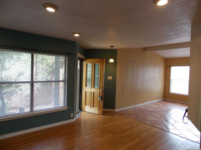 1414 Leander, San Antonio, TX 78251