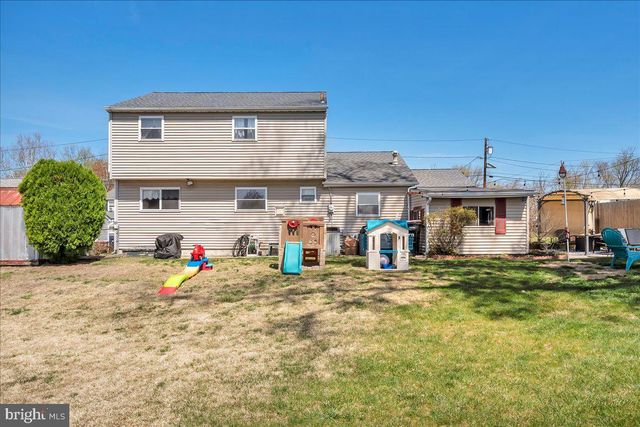 626 FAY ANN DR, Blackwood, NJ 08012