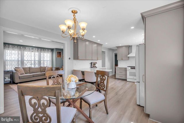 626 FAY ANN DR, Blackwood, NJ 08012