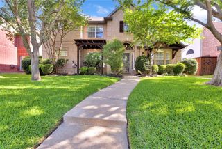 2511 Sir Tristram Lane, Lewisville, TX 75056